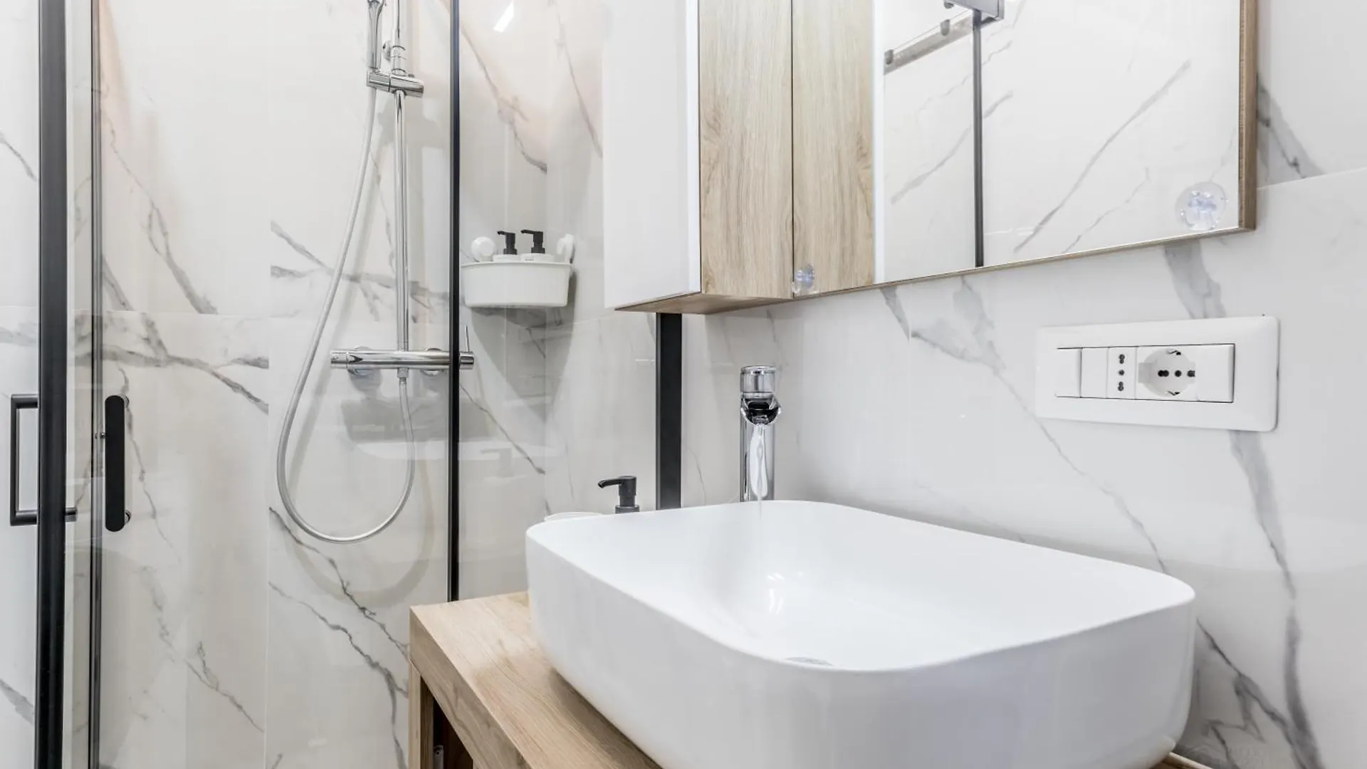 Flyaway Retreat - Ciampino Apartment 15 Min To Rome 0*,  Italien