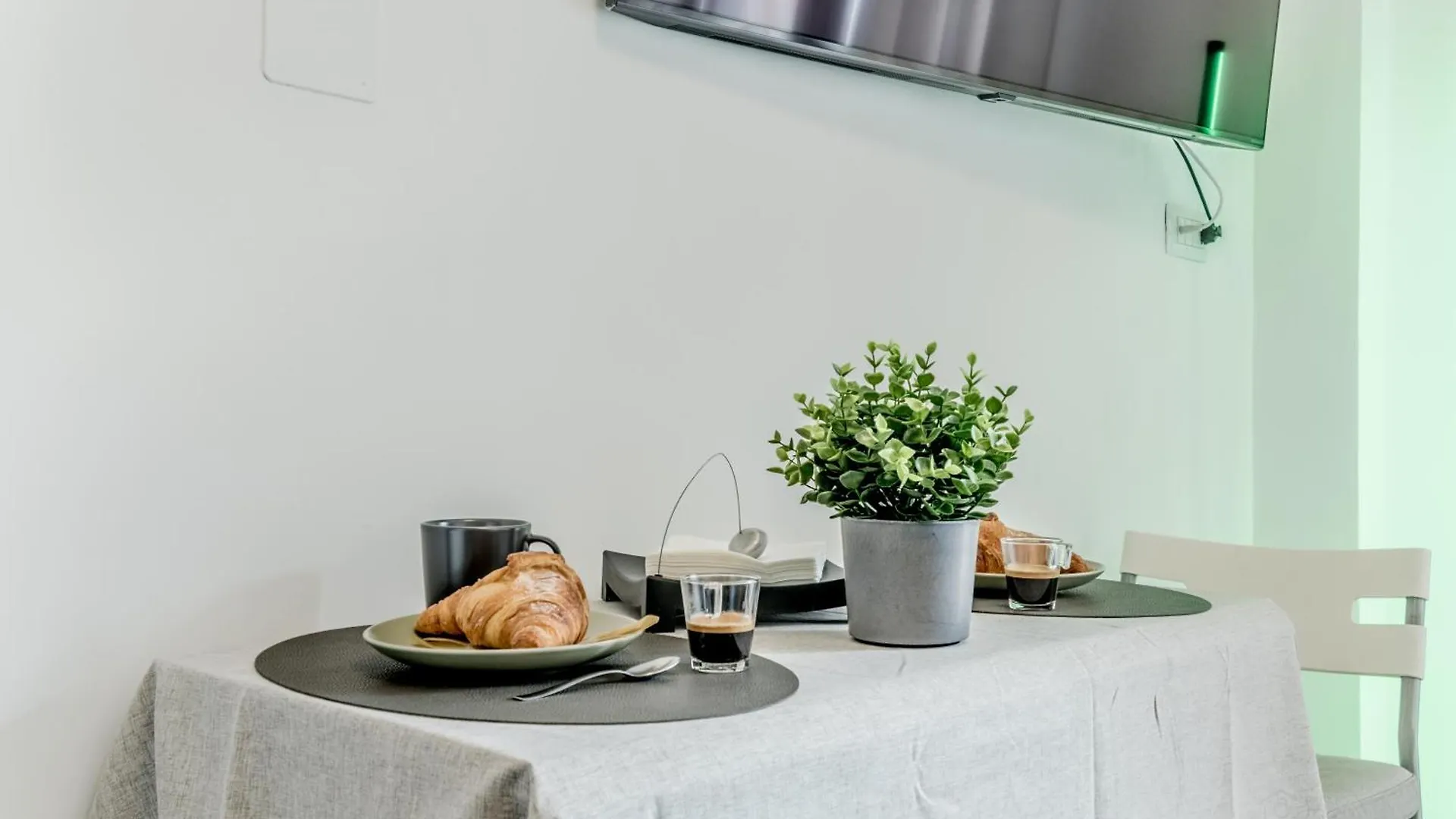 Flyaway Retreat - Ciampino Apartment 15 Min To Rome